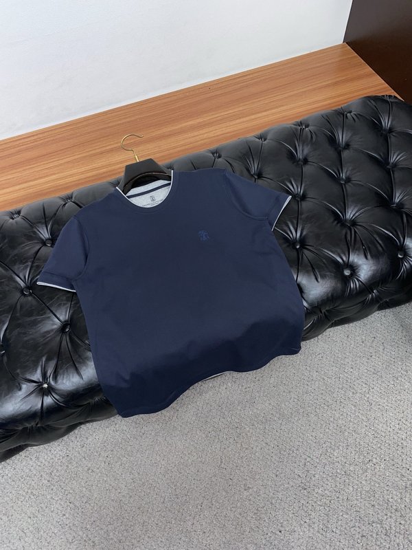 이른 봄 라운드넥 반팔 티셔츠 001-230770