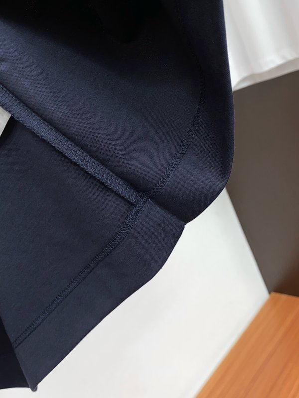클래식 패션 라운드넥 반팔 티셔츠 001-230944