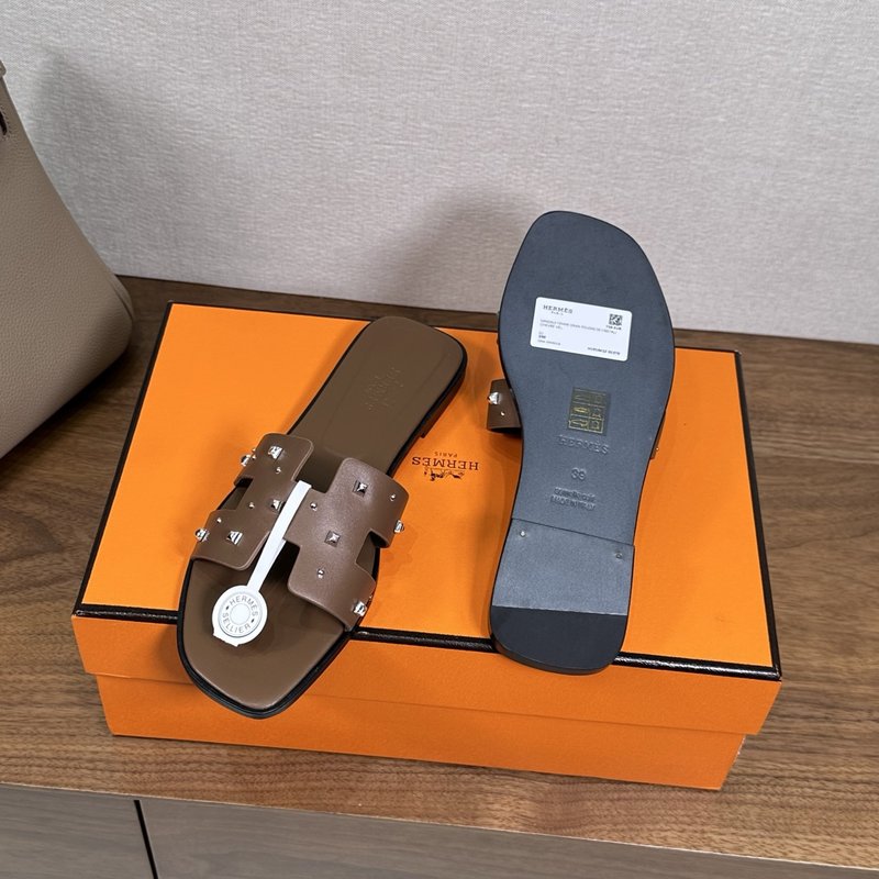 에르메스 H 슬리퍼 오란 샌들 시리즈 벨벳 소재 001-231608