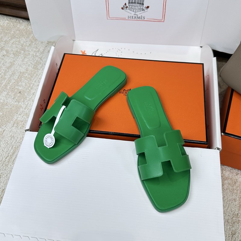 에르메스 H 슬리퍼 오란 샌들 시리즈 벨벳 소재 001-231651