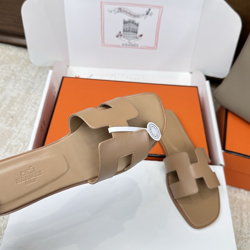 에르메스 H 슬리퍼 오란 샌들 시리즈 001-231658
