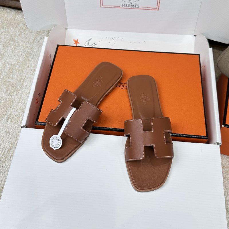 에르메스 H 슬리퍼 오란 샌들 시리즈 001-231668