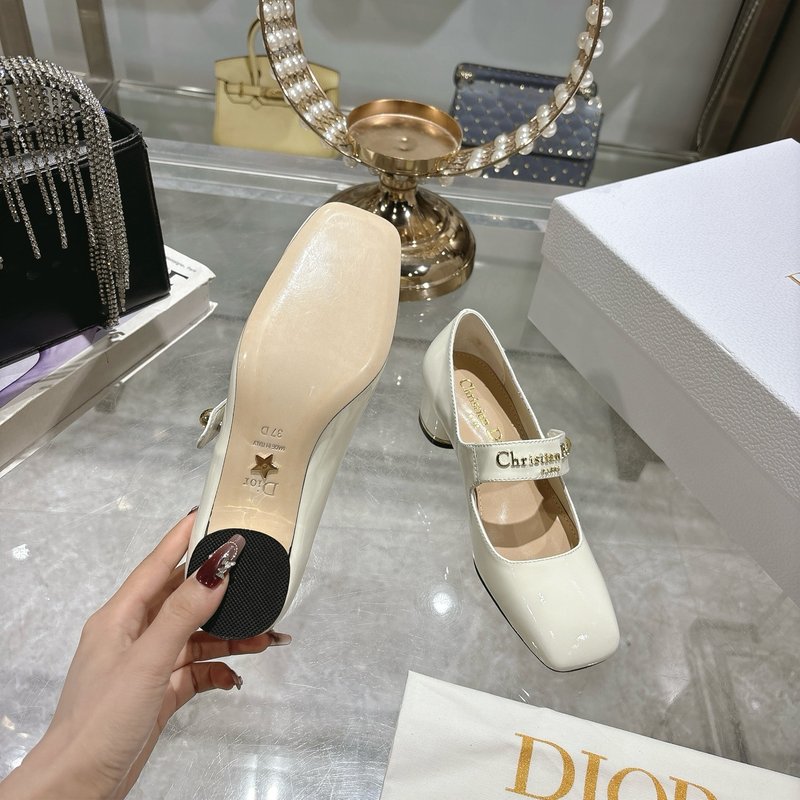 디올 D-My 메탈 레터 스퀘어 토 하이힐 001-231794