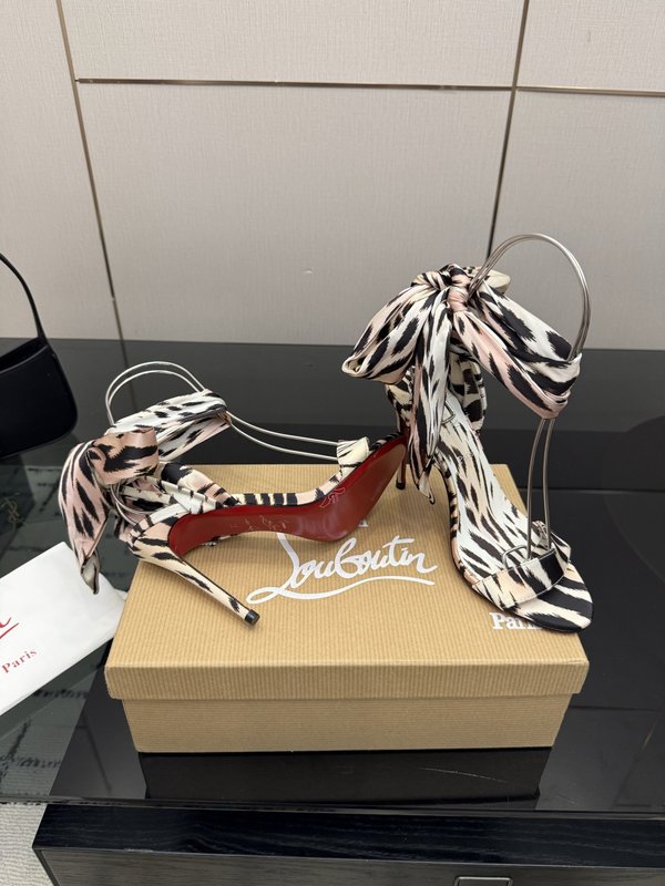 크리스찬 루부탱 레드솔 실크 하이힐 샌들 001-232085