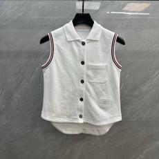 톰브라운 컬러 슬리브 칼라 민소매 조끼 001-232128