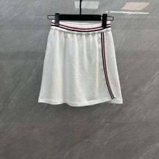 톰브라운 컬러 스트라이프 A 라인 미니스커트 001-232144