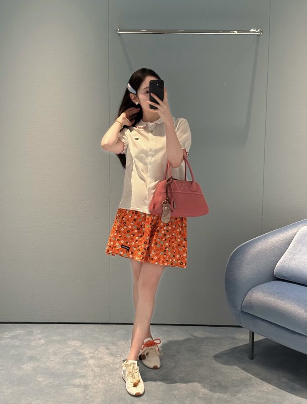 미우미우 스타일 오렌지 플라워 A 라인 미니 스커트 001-232227
