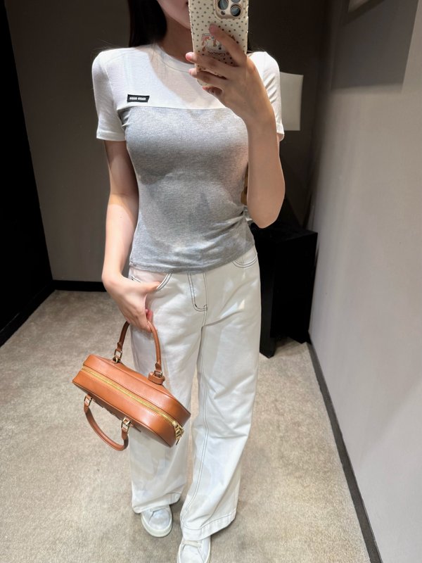 미우미우 스타일 컬러 블록 슬림 반팔 티셔츠 001-232308