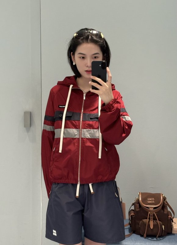 미우미우 네이론 반바지 001-232382