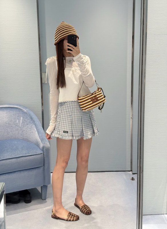 미우미우 체크 무늬 러플 플리츠 스커트 001-232427