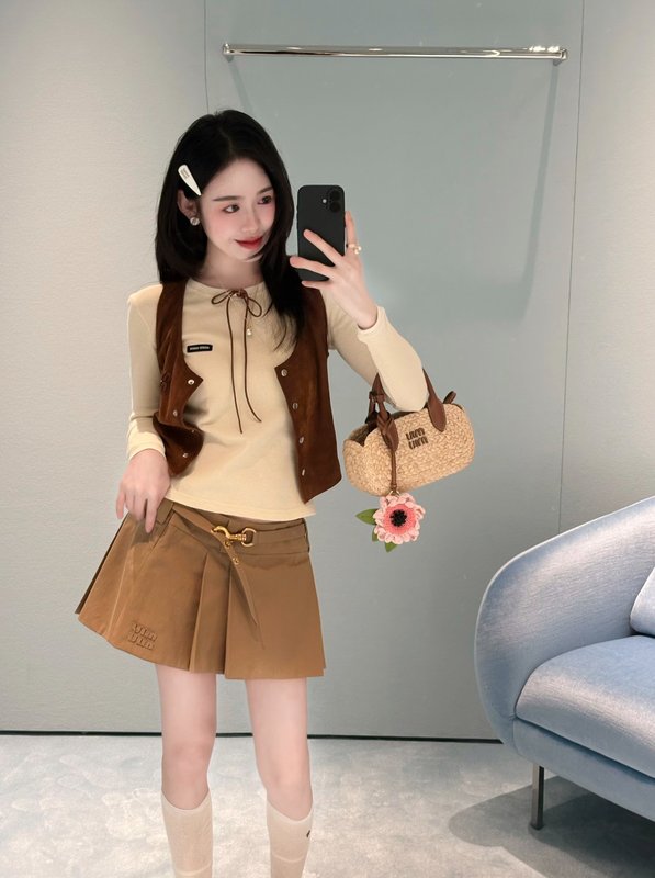 미우미우 베이지색 와플 니트 001-232444