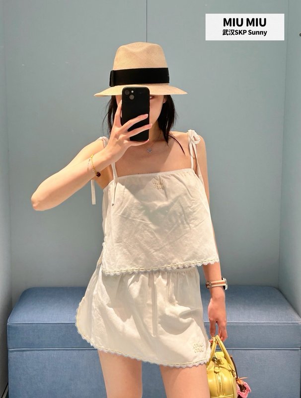 미우미우 여름 스트랩 자수 레이스 민소매 001-232456
