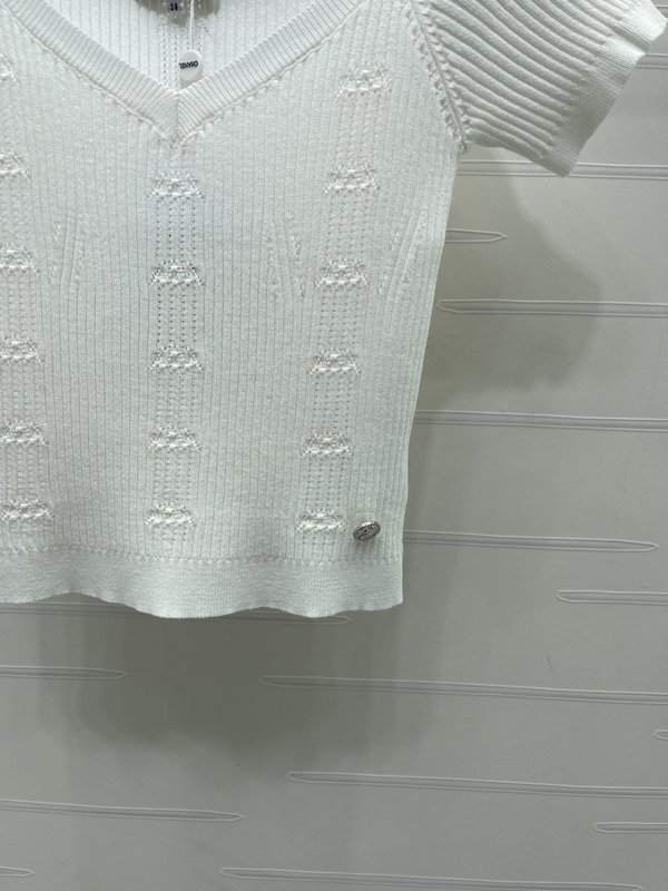 샤넬 하트넥 니트 반팔 티셔츠 001-232832