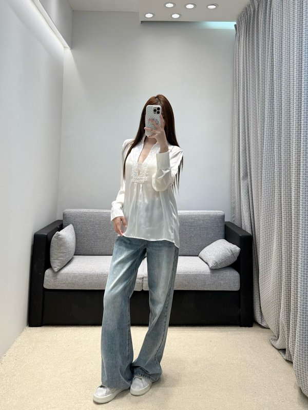 샤넬 새틴 레이스 자수 셔츠 001-232966