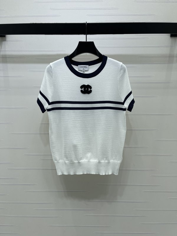 샤넬 봄여름 더블 C 라운드넥 반팔 니트 001-233019