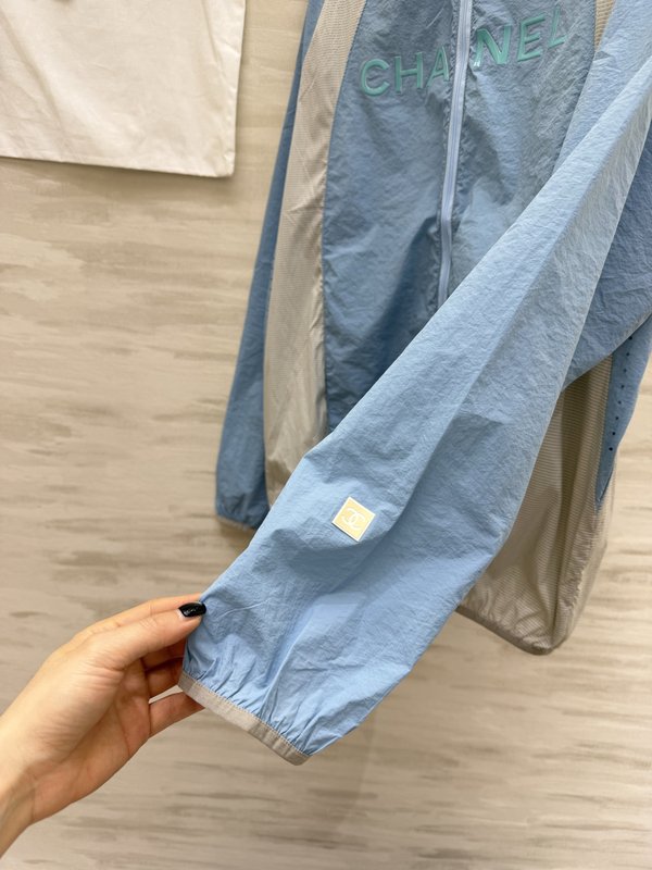 샤넬 스파이싱 경량 선블록 자켓 001-233058