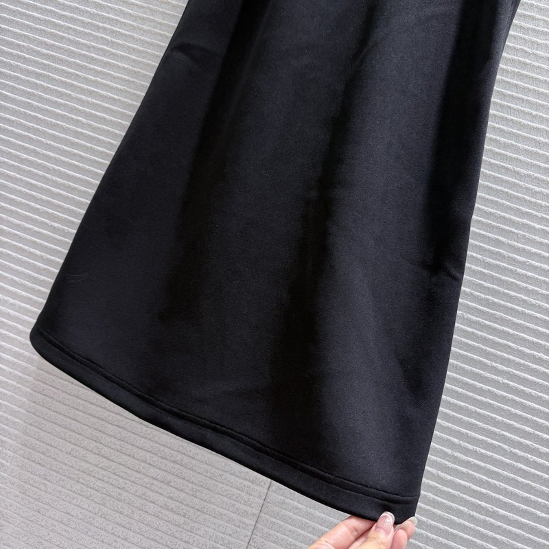 샤넬 신상 블랙 민소매 원피스 001-233081