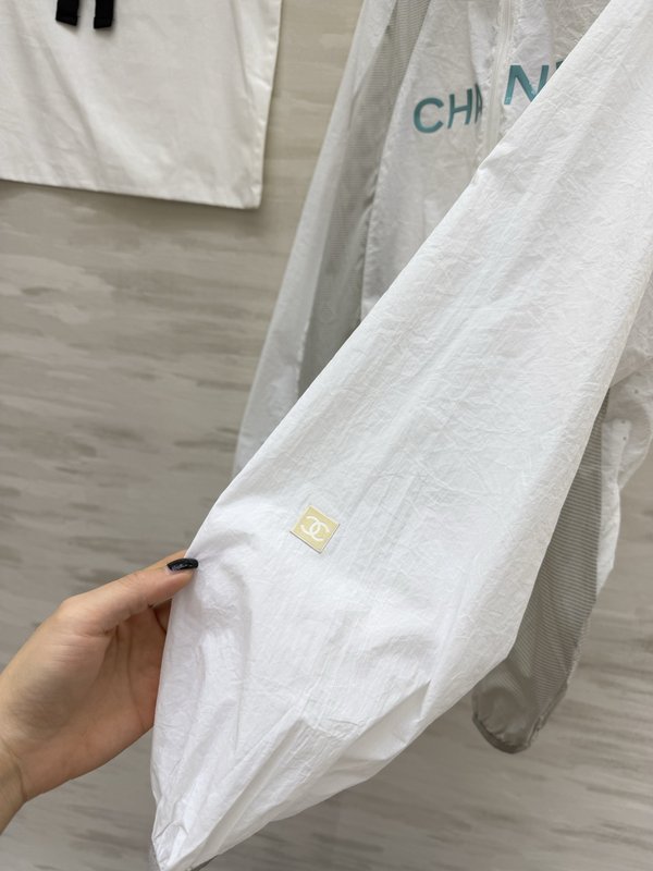 샤넬 여름 스파이싱 경량 선블록 자켓 001-233083