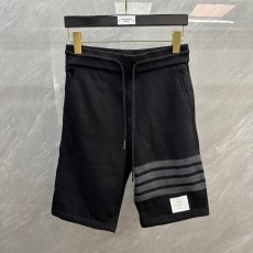 톰브라운 클래식 4 바 스트라이프 반바지 001-233149