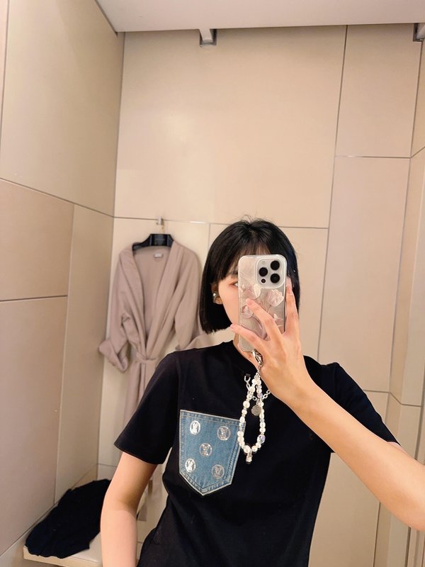 루이비통 스팽글 포켓 체인 반팔 티셔츠 001-233238