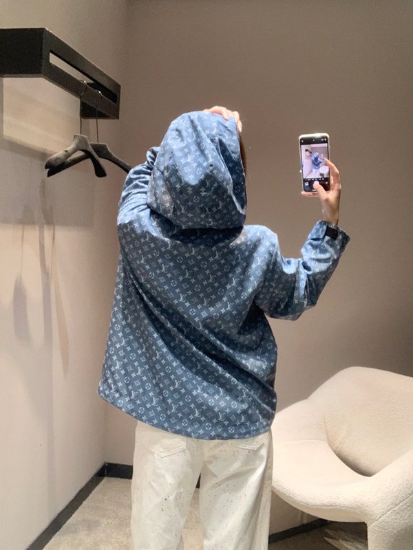 루이비통 모노그램 프린트 후드 트렌치 코트 001-233240