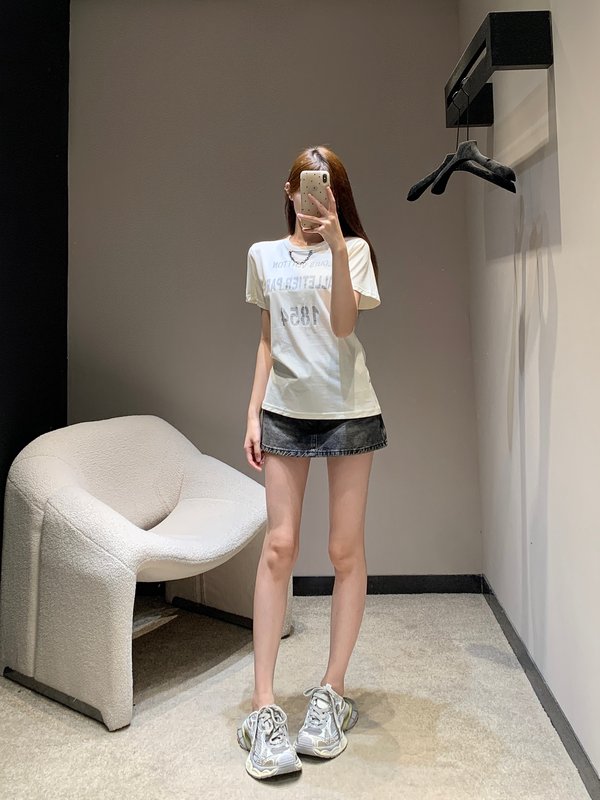 루이비통 레터 프린트 체인 라운드 티셔츠 001-233245