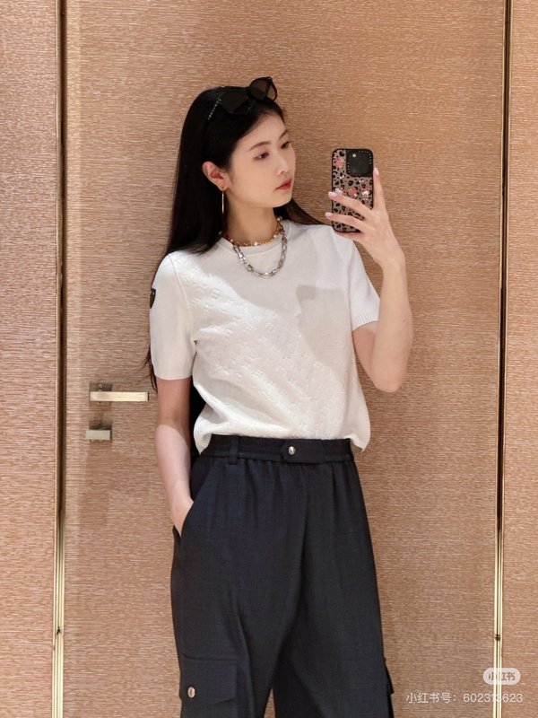 루이비통 봄여름 자카드 반팔 티셔츠 001-233261
