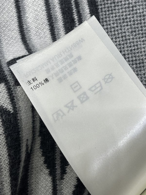 루이비통 체커보드 라운드 니트 반팔 티셔츠 001-233275