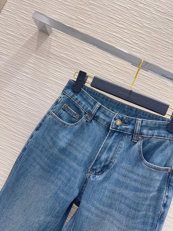 루이비통 스탠다드 핏 슬림 데님 팬츠 001-233315