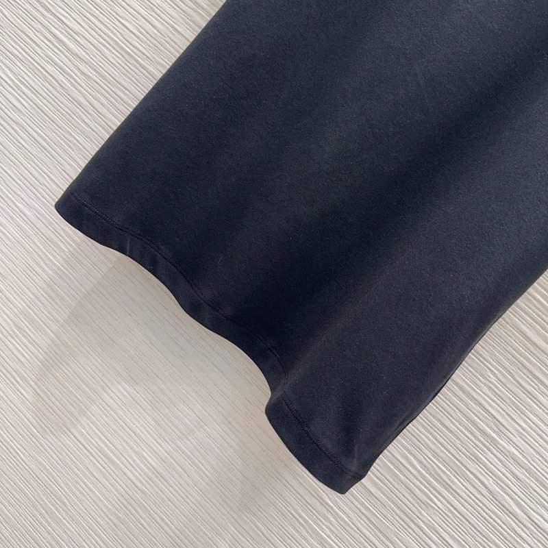 루이비통 뉴 심플 레터 프린트 반팔 티셔츠 001-233318