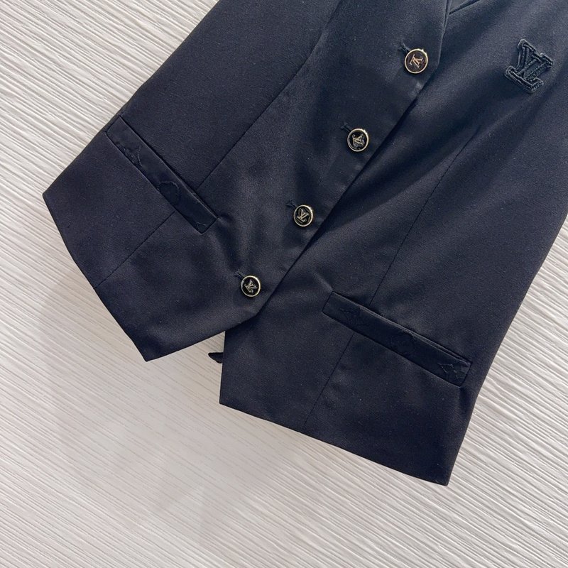 루이비통 심플 올드머니 조끼 숏팬츠 세트 001-233493