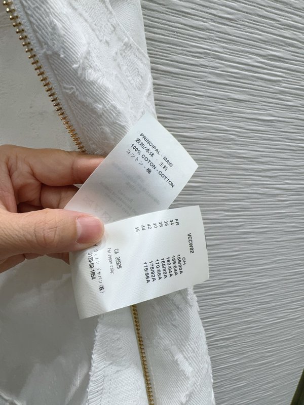 루이비통 모노그램 자수 컷오프 원피스 001-233618