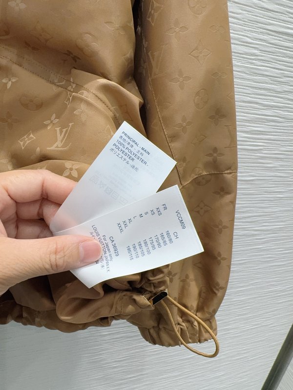루이비통 공방 스타일 자외선 차단 자켓 001-233653