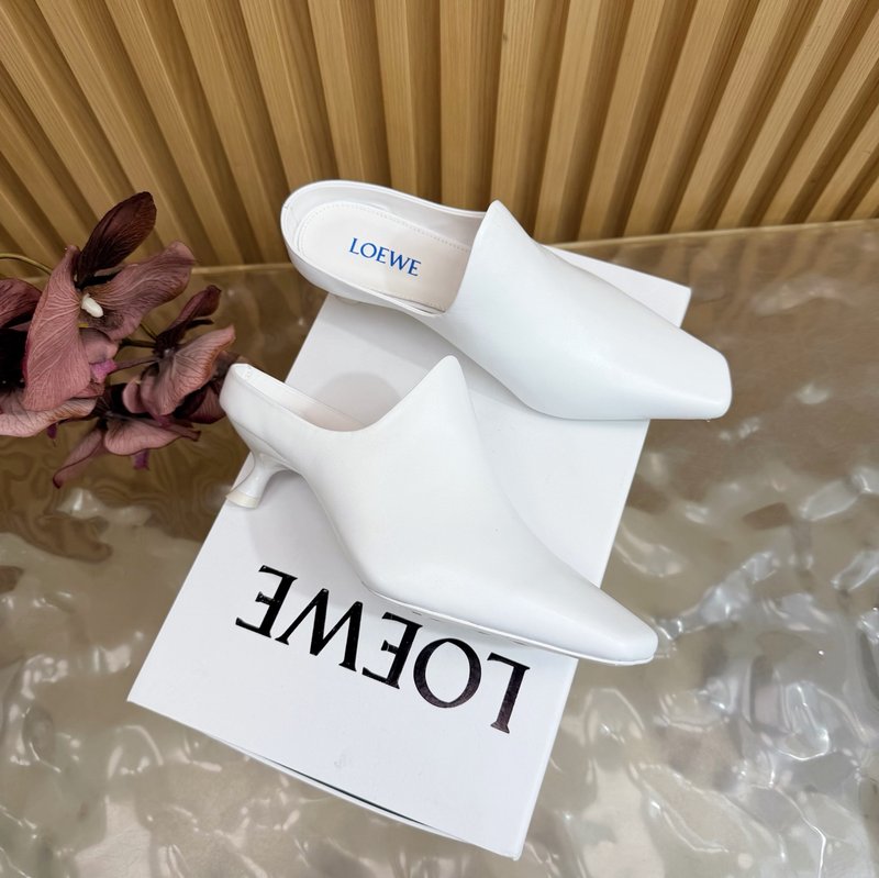로에베 뉴발 뮬 힐 슬리퍼 001-233696