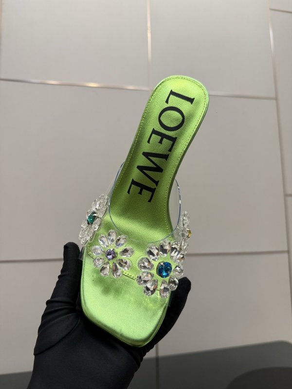 로에베 여름 한정판 필름 단조 슬리퍼 001-233719