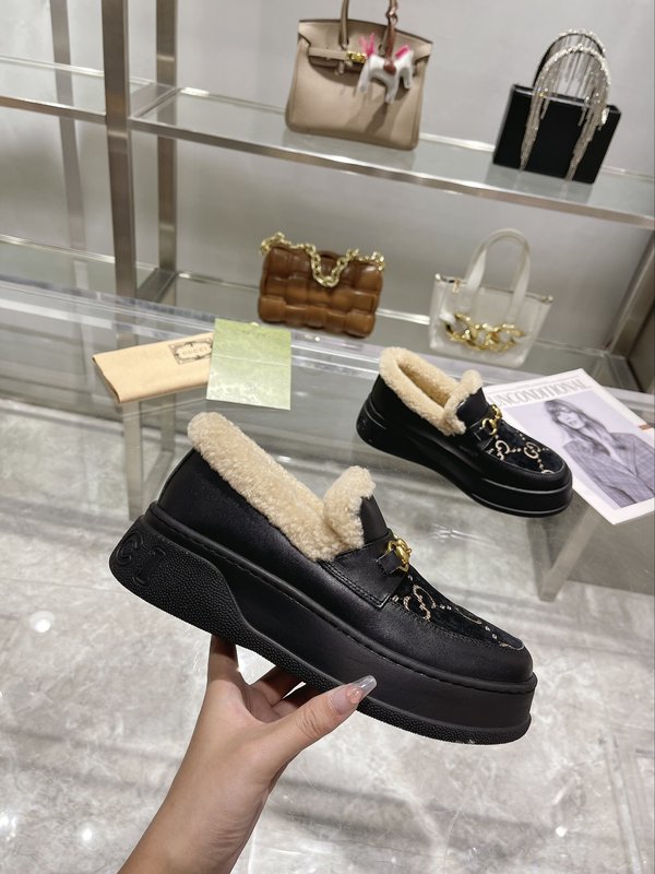 구찌 울 블렌드 말衔扣 로퍼 스노우 부츠 001-233889