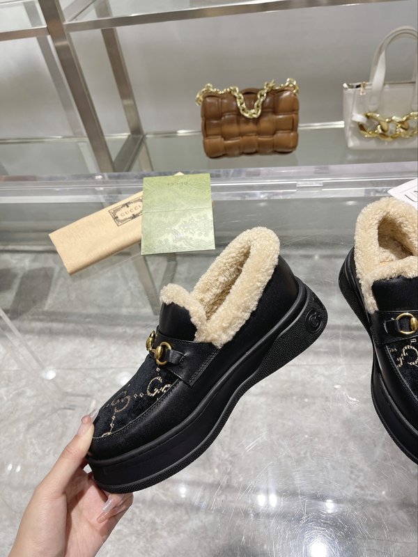 구찌 울 블렌드 말衔扣 로퍼 스노우 부츠 001-233889