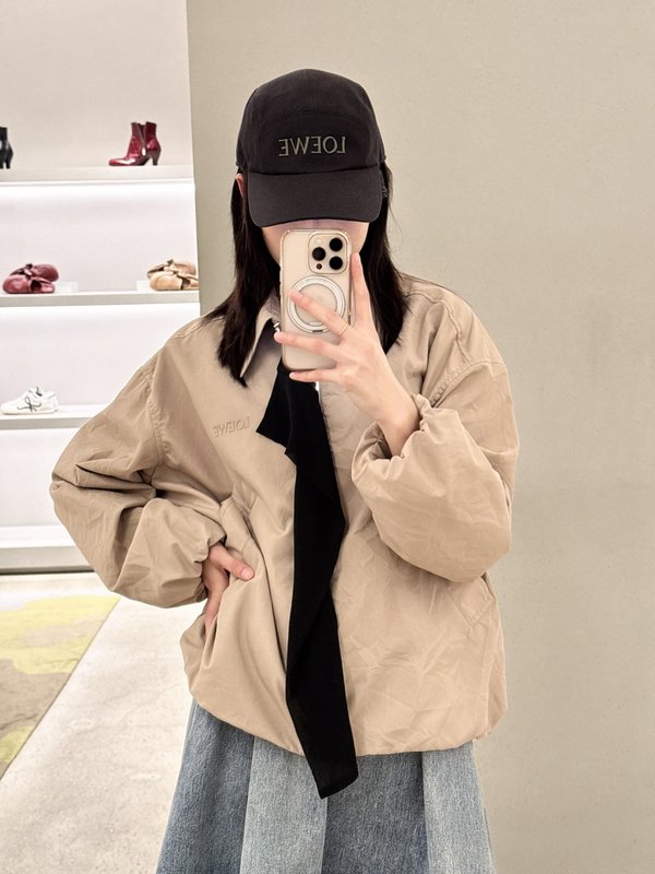 로에베 스플라이스 카키 자켓 001-234075