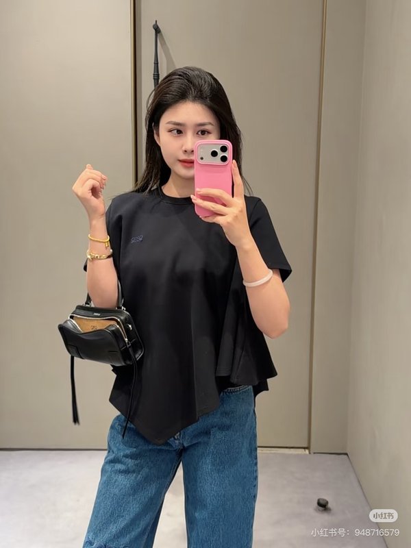 로에베 로고 자수 불규칙 반팔 티셔츠 001-234214
