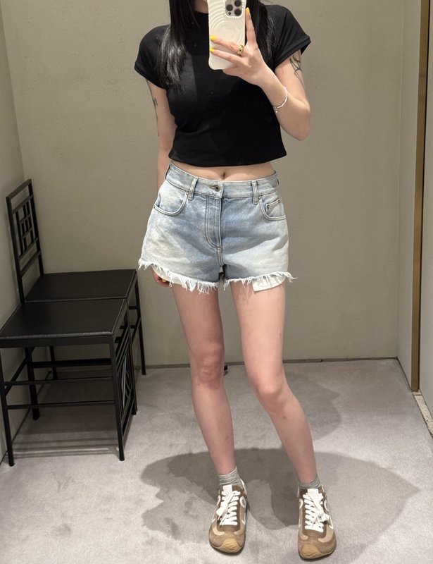 로에베 여름 연청 워싱 데님 숏팬츠 001-234289