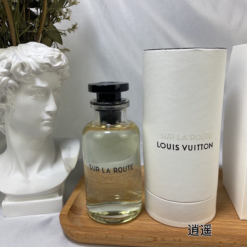 루이비통 쉬르 라 루트 오드뚜왈렛 001-234865