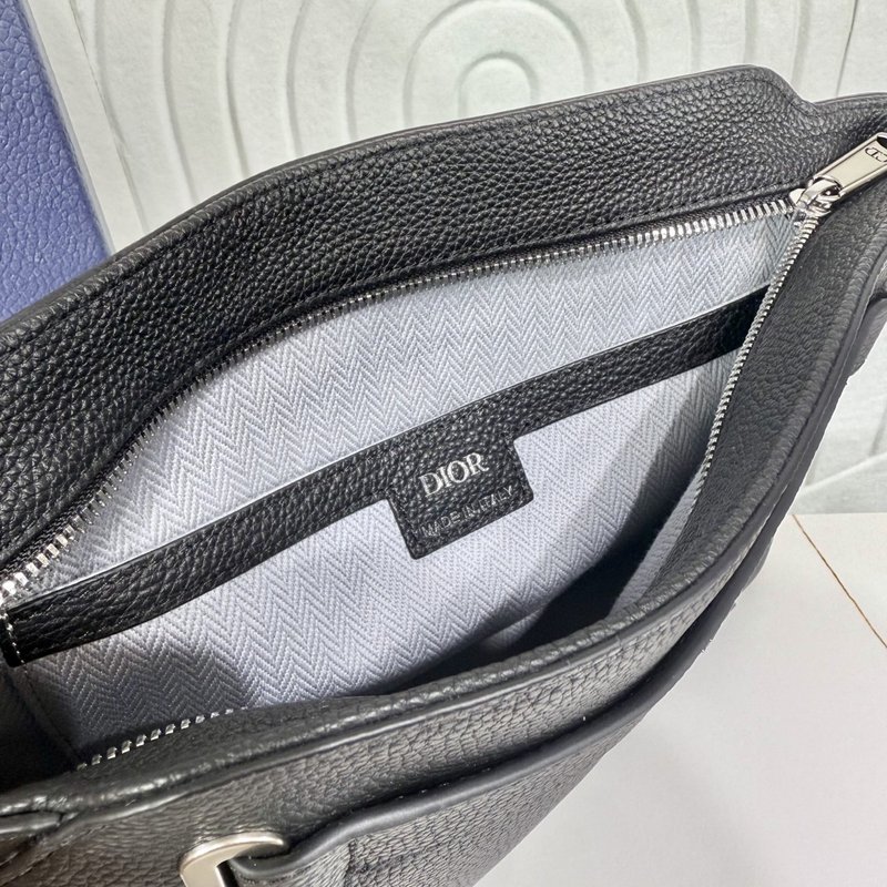 디올 노르망드 A5 삼각형 클러치백 001-234960