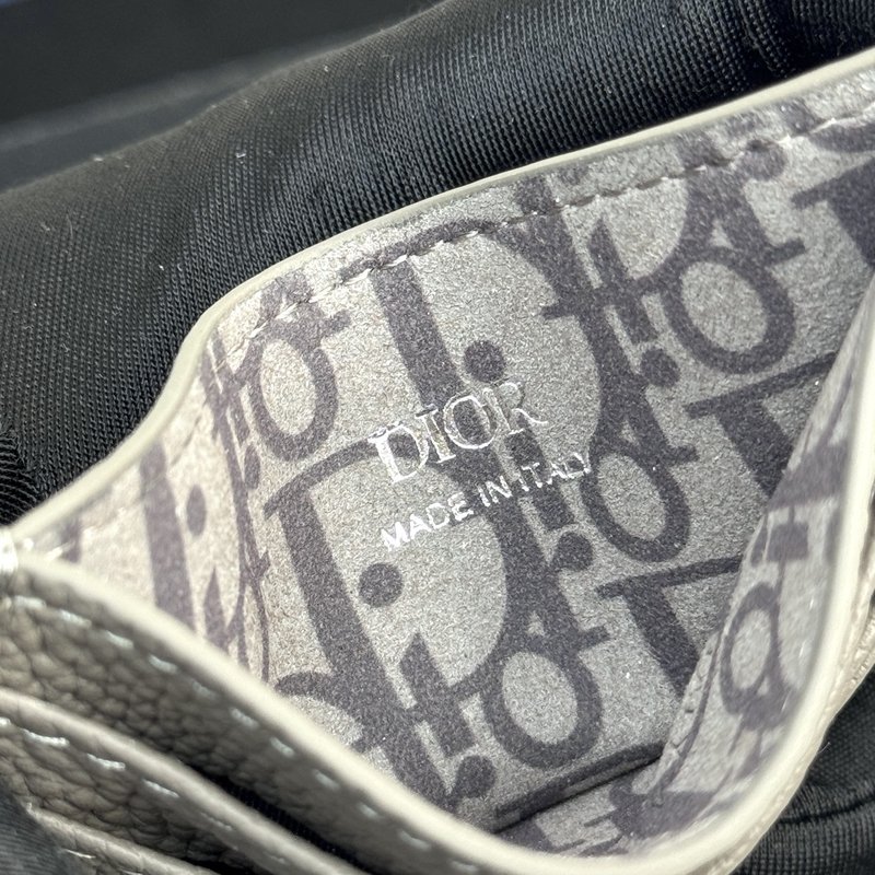 디올 CD 로고 그레인 카프스킨 카드지갑 001-235000