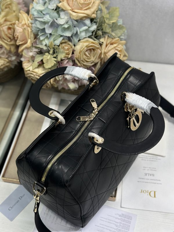 디올 신상 블랙 평직 핸드백 001-235024