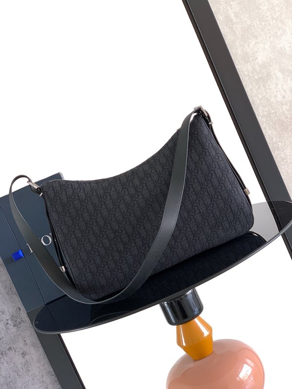 디올 남성 블랙 프린트 지퍼 만두백 001-235105
