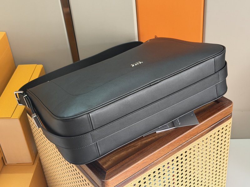 디올 남성 블랙 프린트 지퍼 만두백 001-235232