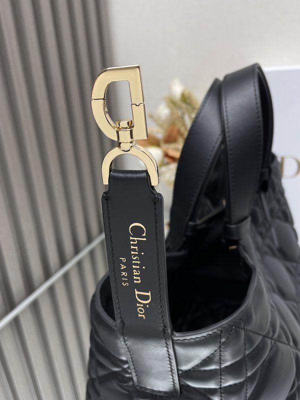 디올 블랙 미디엄 토트백 001-235250