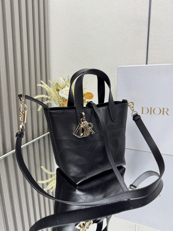 디올 블랙 세로형 핸드백 숄더백 001-235447