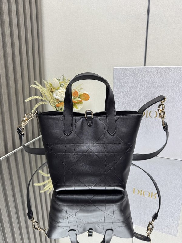 디올 블랙 세로형 핸드백 숄더백 001-235447