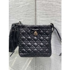 디올 다이오라블 퀼팅 리본 버킷백 001-235477